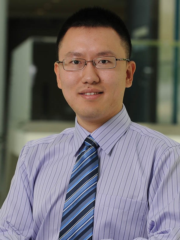Lizhen Xu